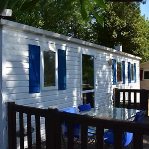 Mobil-home Sur Terrain Bucolique Hyères